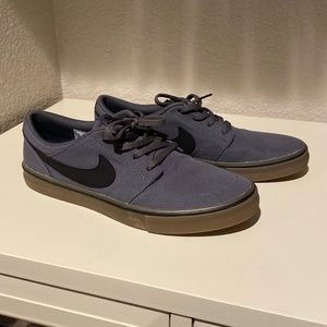 Men’s - Grey Nike SB Shoes - Size 8